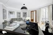 2328 - Location Appartement - 4 pièces - 150 m² - Paris - Saint Philippe de Roule 
